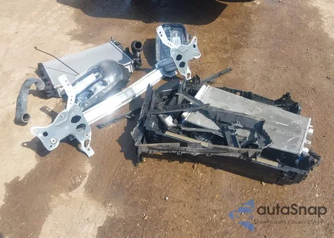 2024 Ford Maverick Xlt z USA, uszkodzony, nr VIN 3FTTW8H9XRRB03873